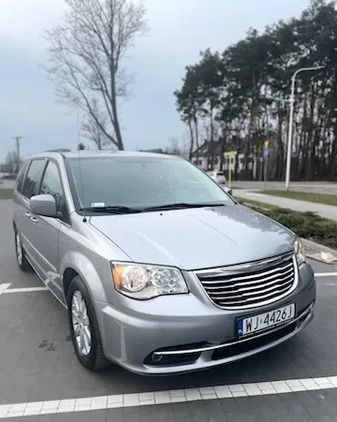 Chrysler Town &amp; Country cena 43777 przebieg: 266781, rok produkcji 2013 z Warszawa małe 154